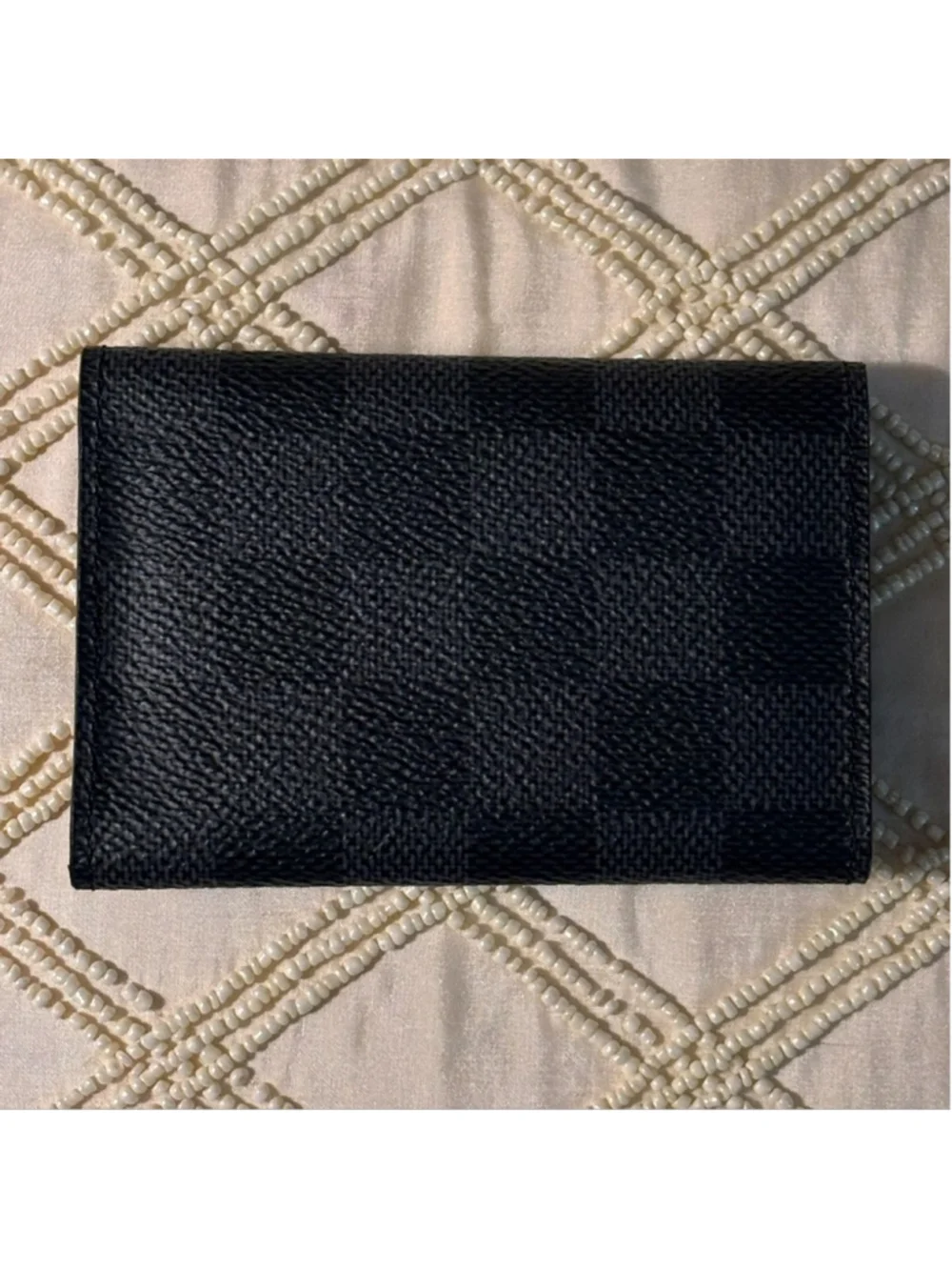 Luxury Louis Vuitton Damier Keyholder with Dustbag Like New Condition